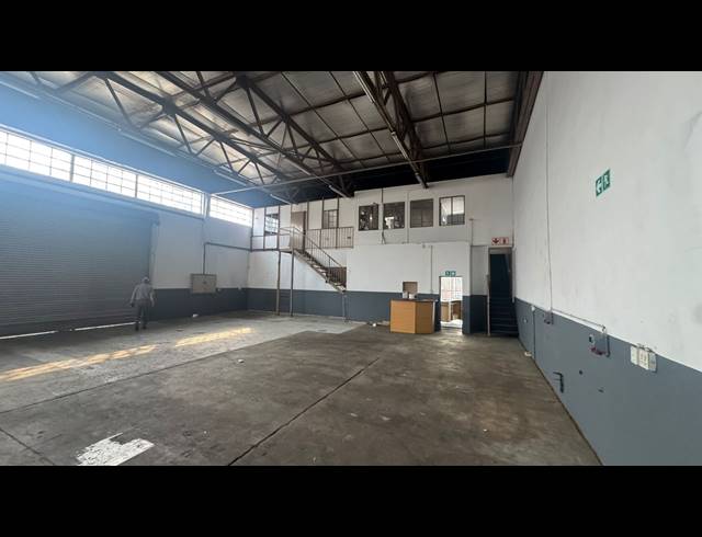 375M² WAREHOUSE TO LET IN PRETORIA WEST